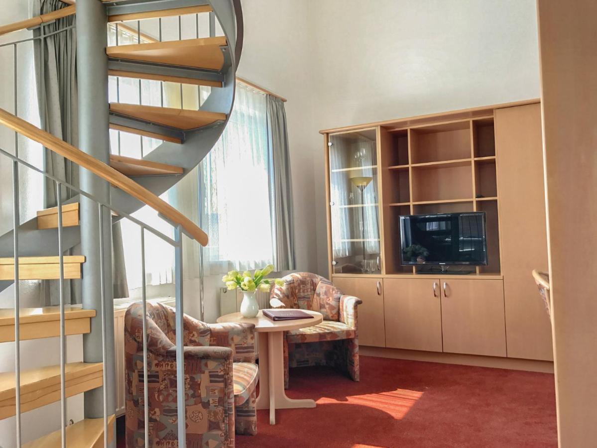 Appartement-Hotel Sibyllenbad Нойальбенройт Экстерьер фото